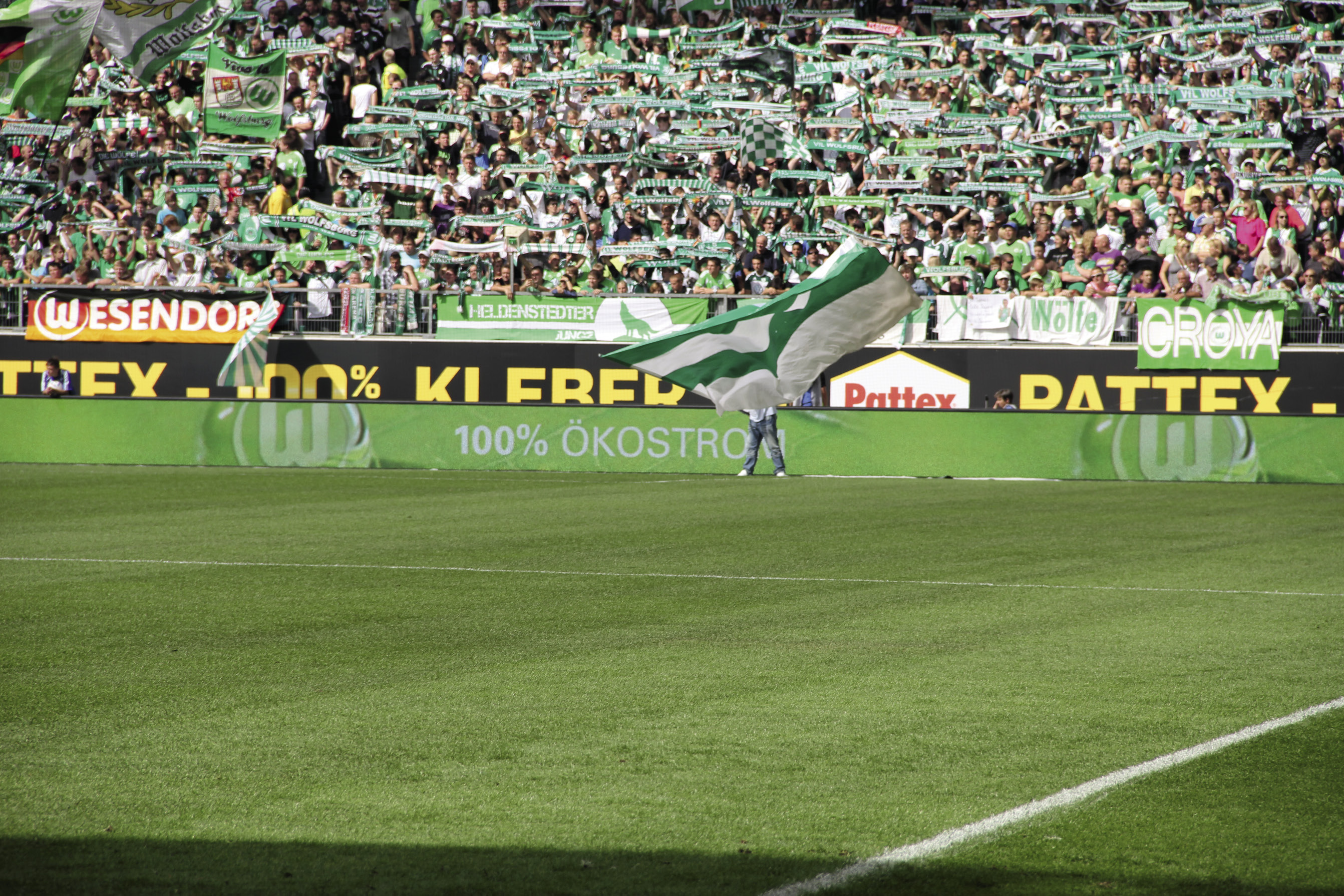 Borussia Dortmund stellt auf Ökostrom um. © Nina Stiller Photography/Vfl Wolfsburg